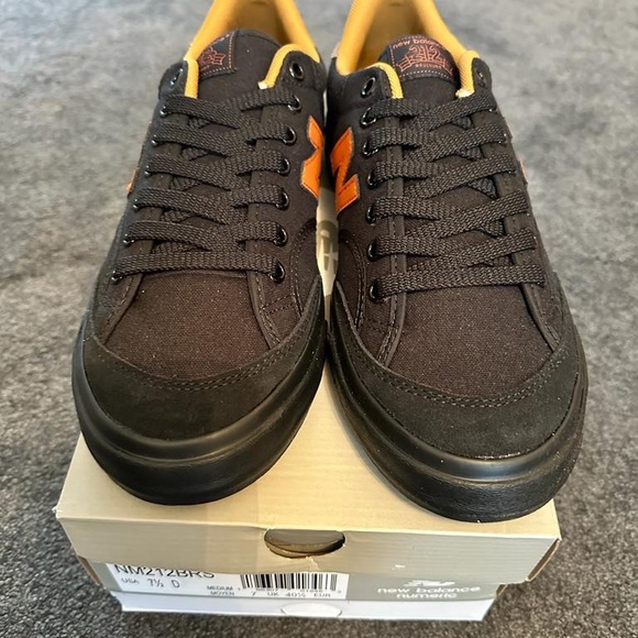 New Balance Shoes Universal Men 212 NM212BRS Black / Rust Oxide Size 7 New - Picture 2 of 2